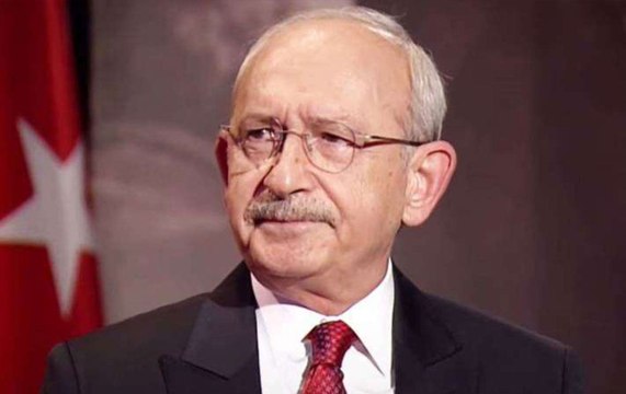 Şehit madencinin eşini ziyaret eden Kemal Kılıçdaroğlu: Bu faciaya yol açanların bir şekilde hesap vermesi lazım