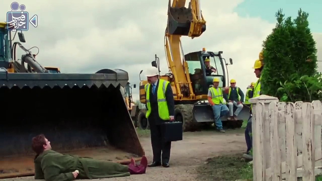 تم اختطافه من الفضائيين وبعد الاف السنين عاد الى الأرض باعتباره الناجي الوحيد The hitchhiker's