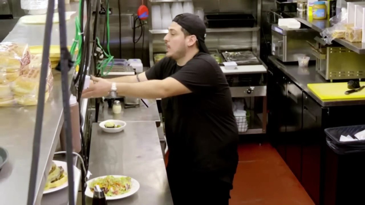 (New Series) Kitchen Nightmares US S08 E01 video Dailymotion