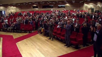 Galatasaray'da yönetim kurulu ibra edildi