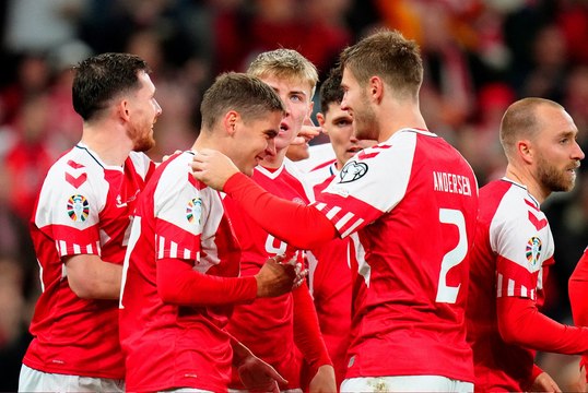 AR HL EURQ DEN KAZ 141023