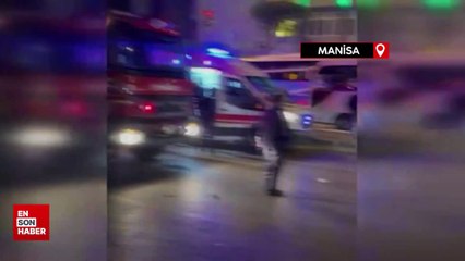 Manisa'da iki otomobil çarpıştı