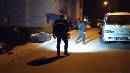 Çorum'da husumetli şahısların evinin önünde silahlı kavga