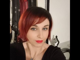 PHOTO – Amandine Pellissard (Familles nombreuses, la vie en XXL) : des injections et...