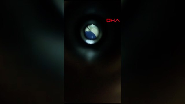 Hırsızları kapı dürbününden cep telefonu kamerasıyla kaydetti