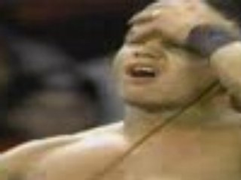 WWE- Rey Mysterio - Unmasked for first time