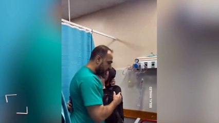 Gazzeli doktorun çocuğunun şehit düştüğünü öğrendiği anlar