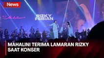 Momen Rizky Febian Berlutut saat Lamar Mahalini di Panggung Konser