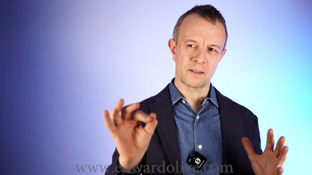 Casting Edward Olive English actor locutor coach de actores voicecoach clases de voz acento pronunciacion