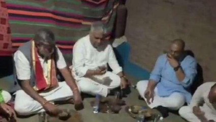 नरसिंहपुर: केंद्रीय मंत्रियों ने मल्लाह के घर गुजरी रात,भोजन कर किया संवाद