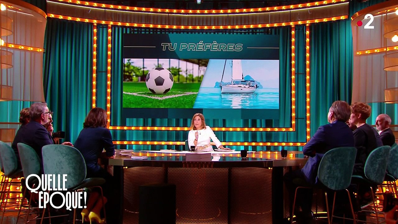 Estelle Denis s'est montrée plutôt gênée au moment d'être interrogée sur l'identité de l'homme qui partage actuellement sa vie