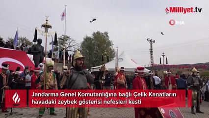 'Çelik Kanatlar'dan havada zeybek gösterisi