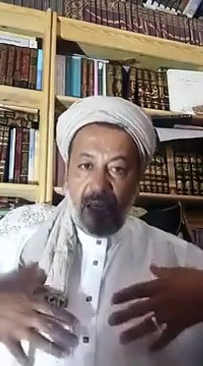 هكذا تتحكم المخابرات العسكرية الجزائرية في الأمة رغم أنهم يطبلون لنظام العصابة.الشيخ بلخير الطاهري أراد محاربة الدعارة المتفشية في الجزائر وتم منعه