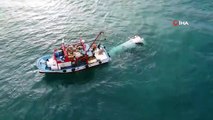 12 Metrelik Lüks Tekne Battı: 2 Kişi Sağ Kurtarıldı