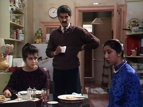 Nineties Eastenders (2nd January 1990).