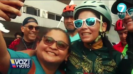 Quién es Luisa González, la mujer que podría convertirse en presidenta del Ecuador