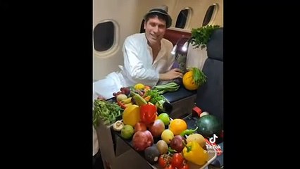 Kafa sallayarak fenomen olan YTL Osman Milyoner'e katıldı, 3. soruda elendi