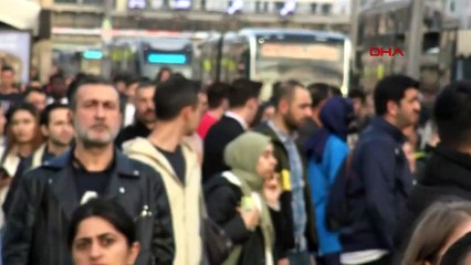 SURPRISE 'ROUTE BLANCHE' POUR CEUX QUI VEULENT PRENDRE LE MÉTROBUS À AVCILAR