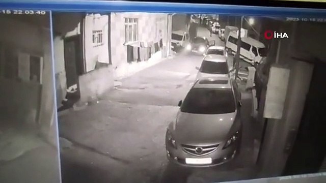 Eyüpsultan'da Silahlı Saldırı: Çatışma Anları Kameralara Yansıdı