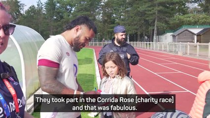 Скачать видео: Inside the Scrum - The French town supporting England