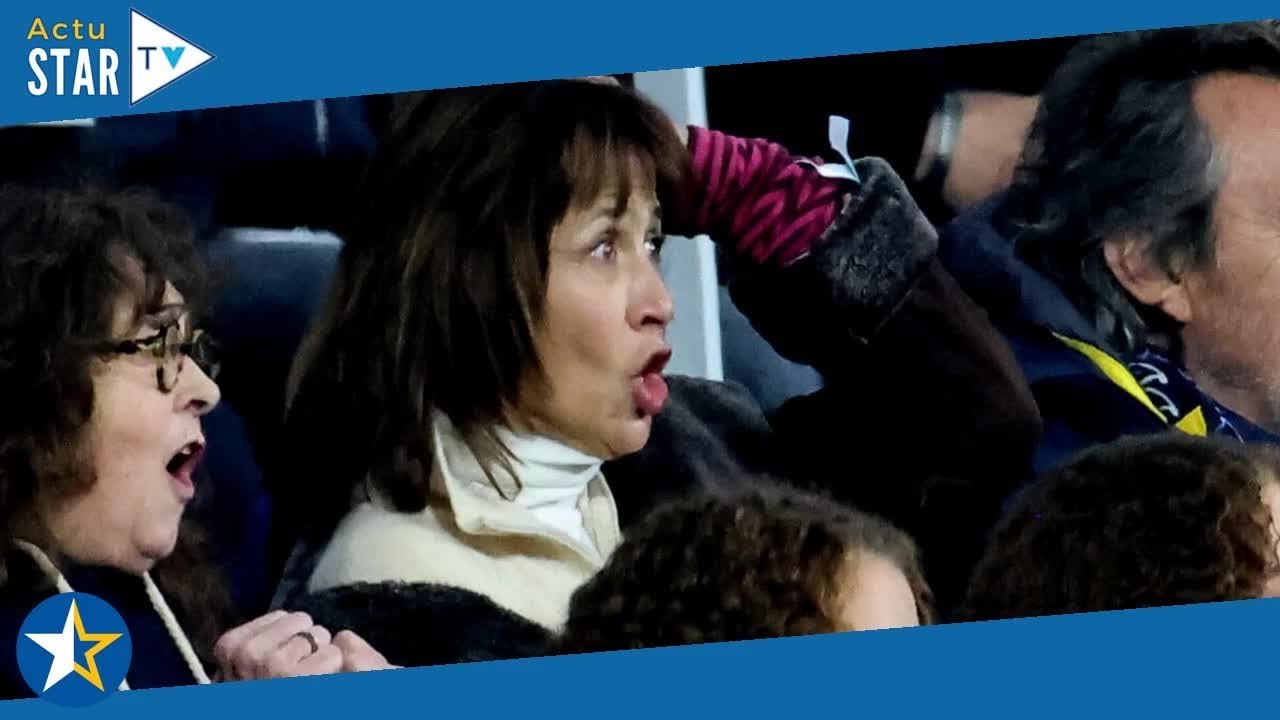 Coupe du monde de rugby  Sophie Marceau vibre, François Berléand entouré de ses jumelles aux cheveu