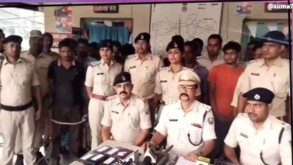 पूर्णिया: अपराध की योजना बनाते 13 अपराधकर्मी को पुलिस ने दबोचा, देखें वीडियो