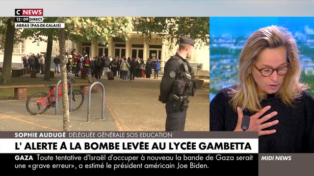 Attaque à Arras - La déléguée générale SOS Education fond en larmes sur CNews en évoquant le professeur tué: Ce drame aurait pu être évité. J'estime qu'Emmanuel Macron n'a pas été à la hauteur - Regardez