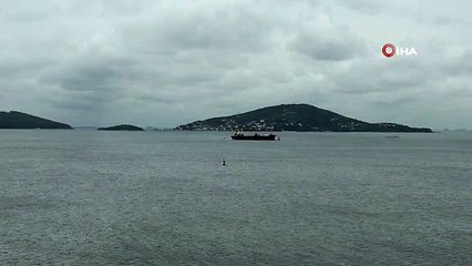 İstanbul Boğazı'nda Kuru Yük Gemisi Karaya Oturdu