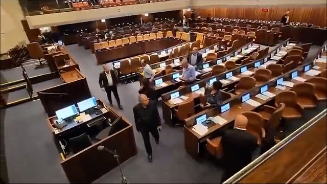 İsrail Meclisi’nde panik: Genel kurulu boşalttılar