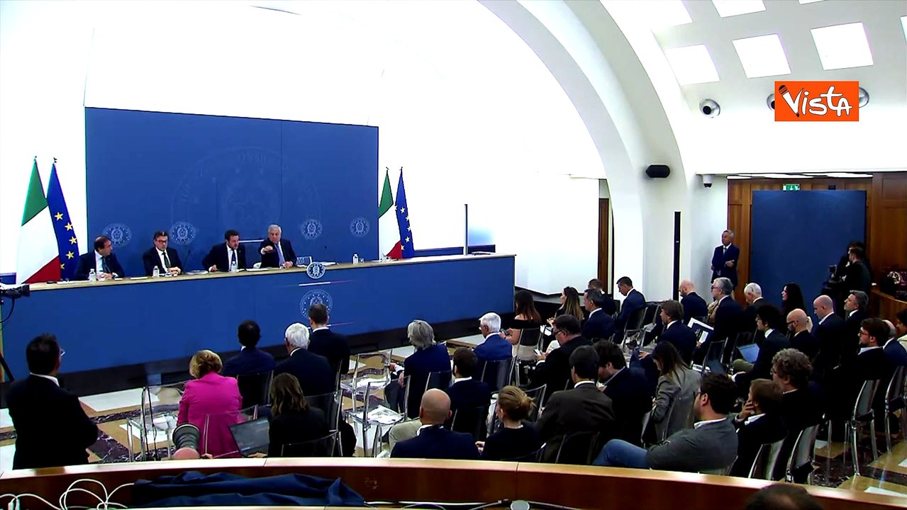 Manovra, Salvini: "C'? la copertura per il Ponte sullo Stretto"