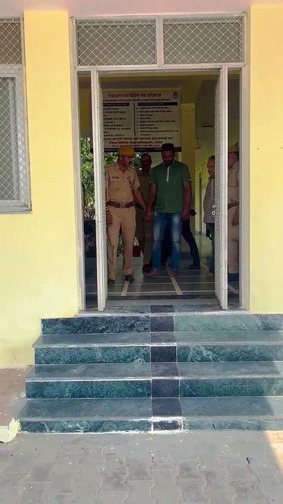 देखें वीडियो... रात के अंधेरे में किया काले हरिण का शिकार, दो गिरफ्तार