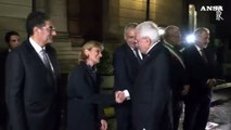 Mattarella al Tempio di Roma, depone una corona di fiori