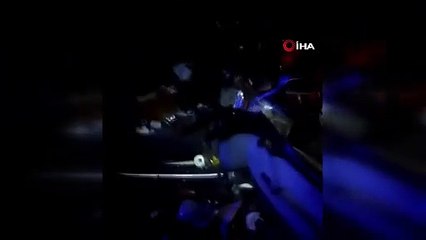 Ezine’de otomobil ile kamyon çarpıştı: 1 ölü