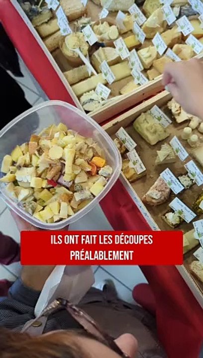 Record du monde ! Pizza aux 1001 fromages !