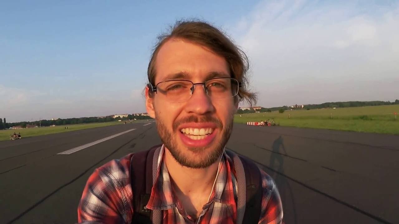 Das Tempelhofer Feld am Abend - einfach herrlich! #learnGerman #German