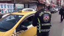 Hem suçlu hem güçlü! Ceza kesilen taksici polise hakaret yağdırdı: Haram zıkkım olsun!