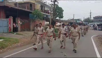 फ्लैग मार्च निकाल दिया सुरक्षा का संदेश, देखें वीडियो