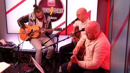 Bombay Bicycle Club et Waxx interprètent "Turn the World On" en live dans Foudre