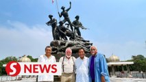 Restorers of Tugu Negara reunite after 46 years