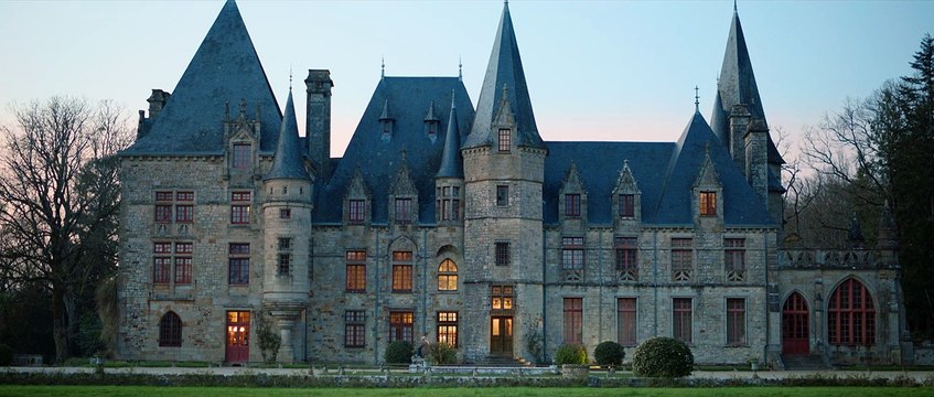 Complètement cramé ! EXTRAIT VF Je viens pour une chambre