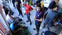 Gaza, residenti costretti a recarsi in ospedale per connettersi e parlare coi parenti