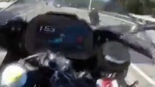 Motociclista filmou-se a 310 km/h na A3