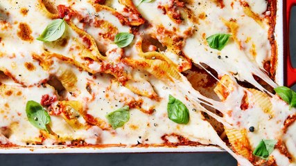 Скачать видео: Stuffed Shells Will Turn You Into A Baked Pasta Believer