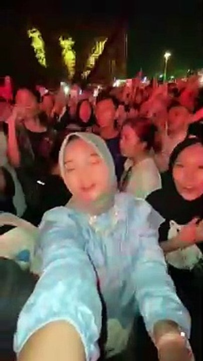 Cantik Betul perempuan ini