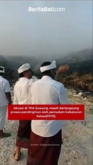Situasi di TPA Suwung, masih berlangsung proses pendinginan oleh pemadam kebakaran Selasa(17/10).