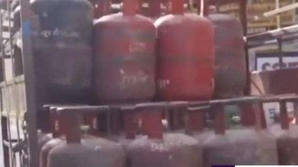 लखनऊ: उज्ज्वला योजना के लाभार्थियों को तोहफा, सरकार ने मुफ्त सिलेंडर देने की तैयारी