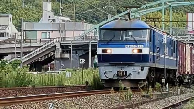 PXL_20230912_144027 2073列車・2073レ Train 2073 and 2073 Les.