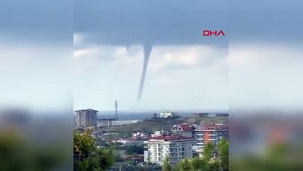 Alanya'da denizde hortum oluştu