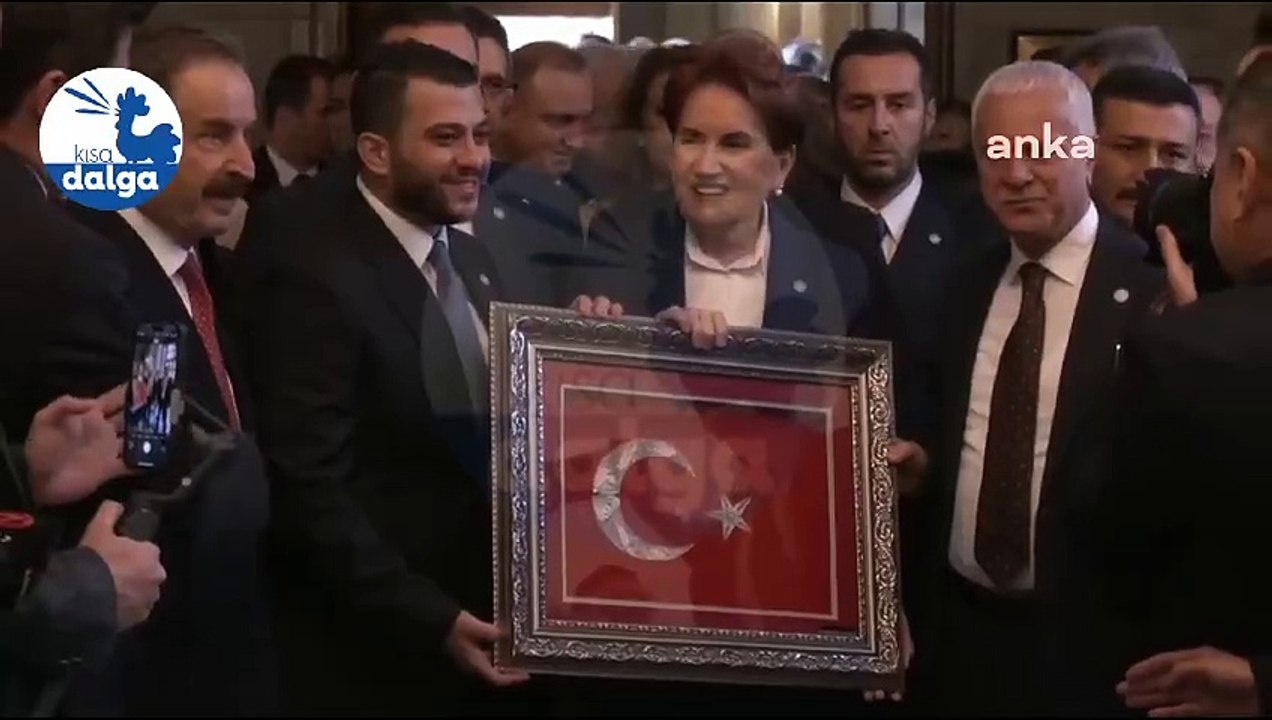 Meral Akşener, gazetecinin Sinan Aygün sorusuna sinirlendi: 'Hepinizden özür dilerim. Bundan sonra size soracağım'