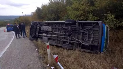 Tekirdağ'da yolcu minibüsü devrildi: 16 yaralı